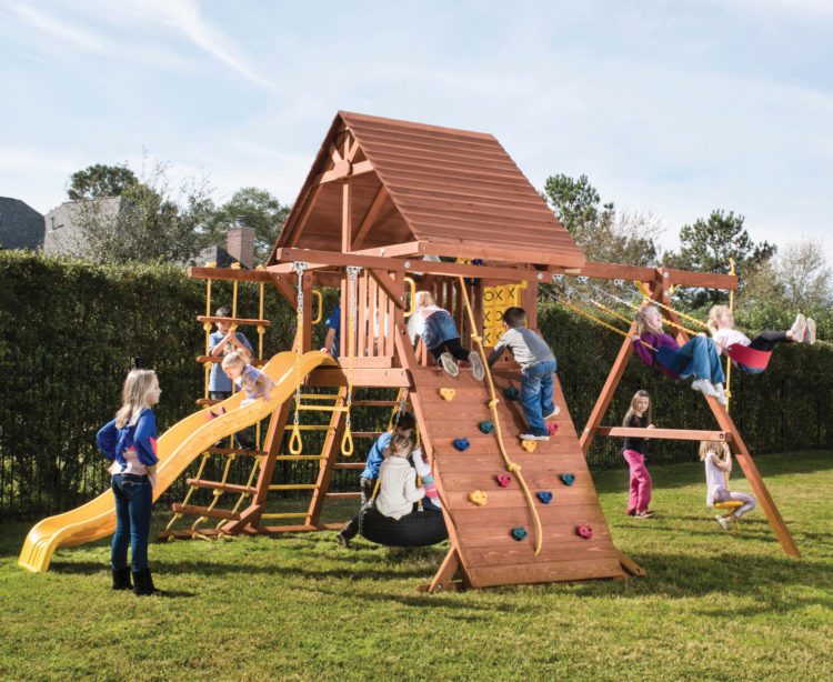 Parrot Island Playcenter Config 2 Wood Roof